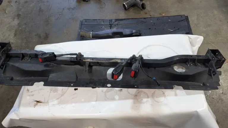 Rear Close Off Lower with seat belts and frame section