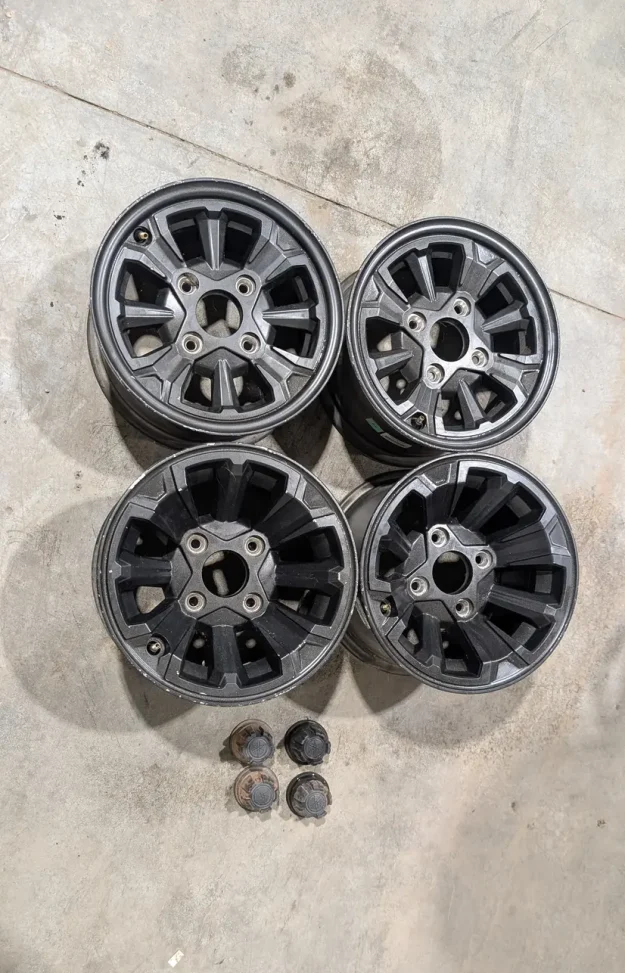 4 Yamaha Wolverine Wheels and Caps